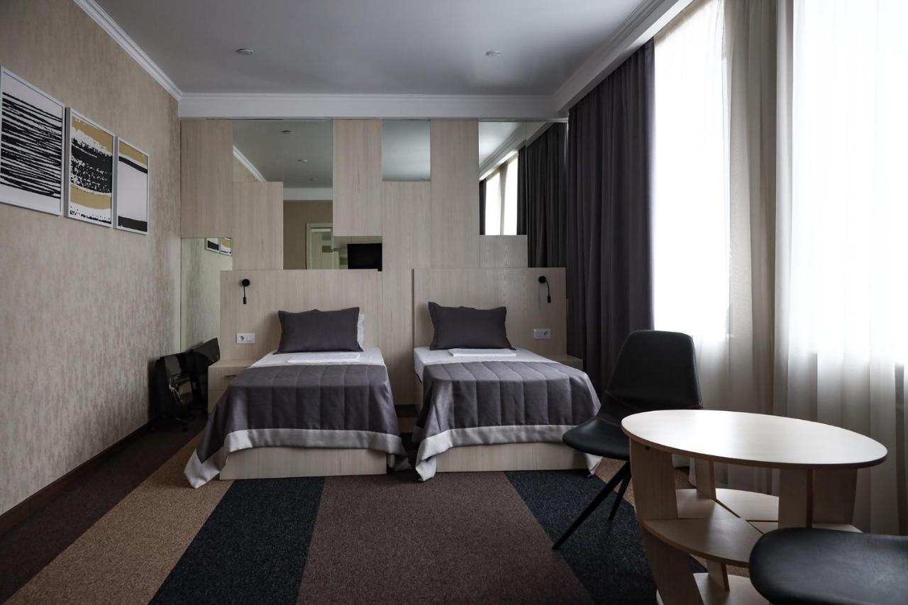 Meridian Hotel