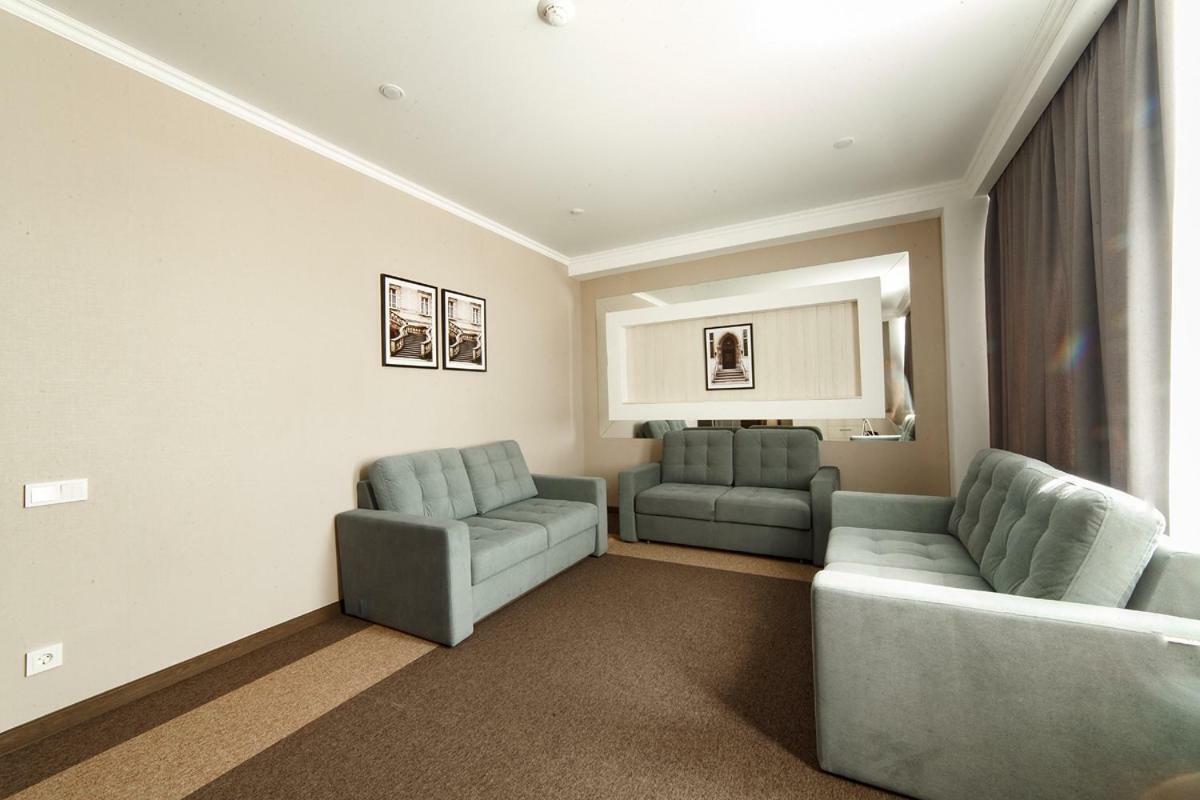 Meridian 3*